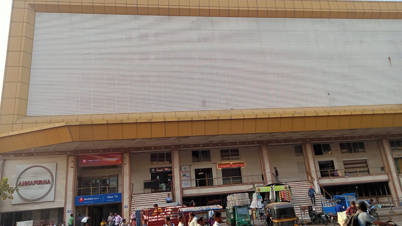 170.00 Sq ft Commercial Shop In , SURAT